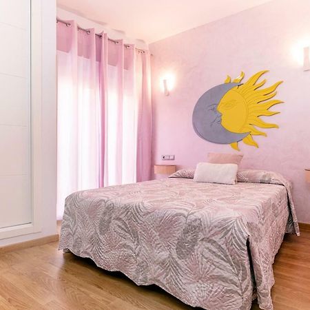 Apartamentos Momas La Casa De Mama Малага Екстер'єр фото