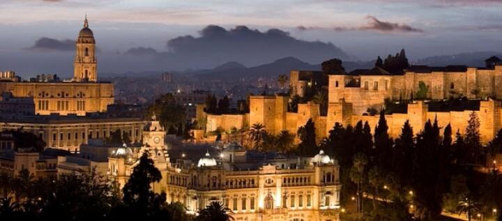 Apartamentos Momas La Casa De Mama Малага Екстер'єр фото