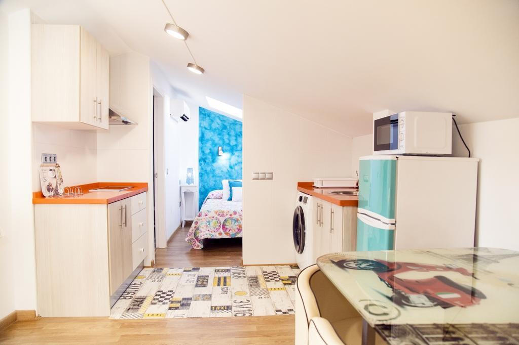 Apartamentos Momas La Casa De Mama Малага Екстер'єр фото