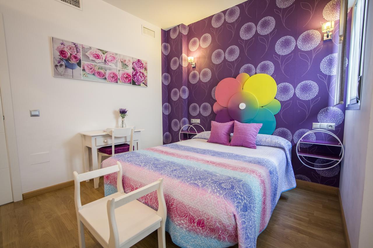 Apartamentos Momas La Casa De Mama Малага Екстер'єр фото