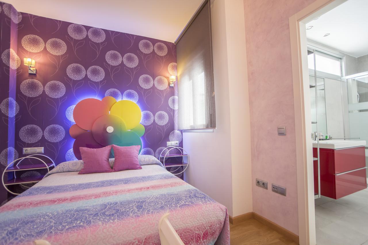 Apartamentos Momas La Casa De Mama Малага Екстер'єр фото