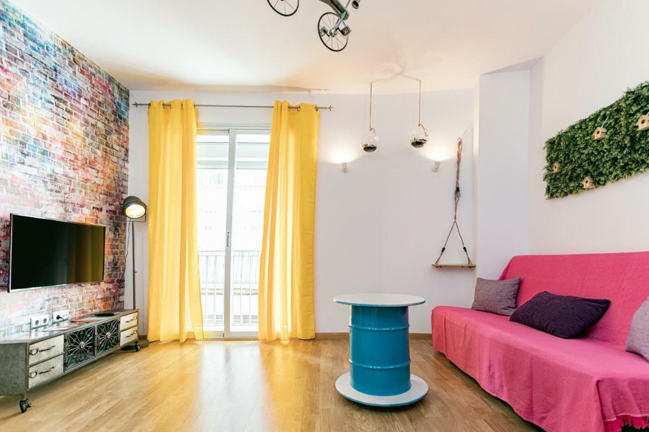 Apartamentos Momas La Casa De Mama Малага Екстер'єр фото