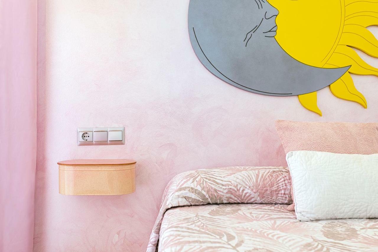 Apartamentos Momas La Casa De Mama Малага Екстер'єр фото