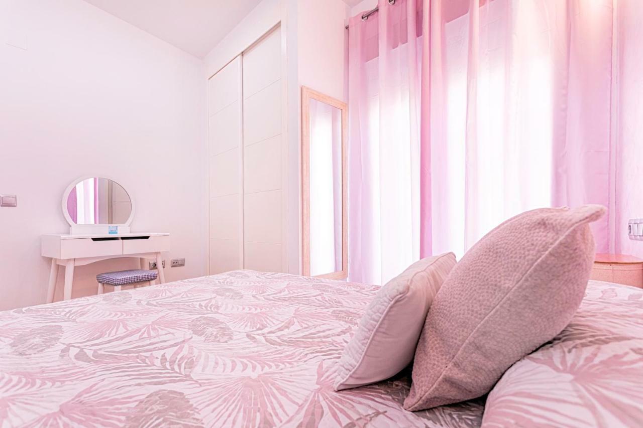 Apartamentos Momas La Casa De Mama Малага Екстер'єр фото