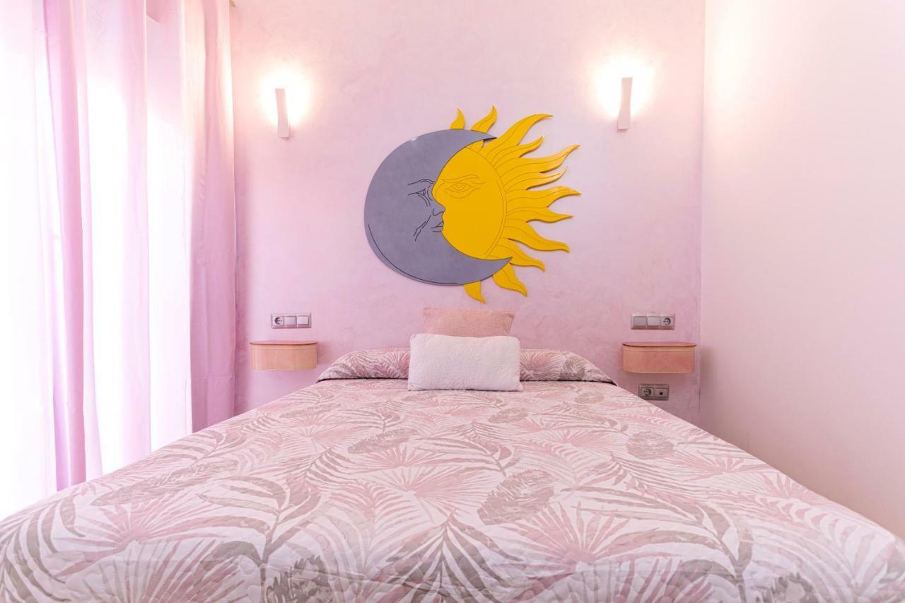 Apartamentos Momas La Casa De Mama Малага Екстер'єр фото