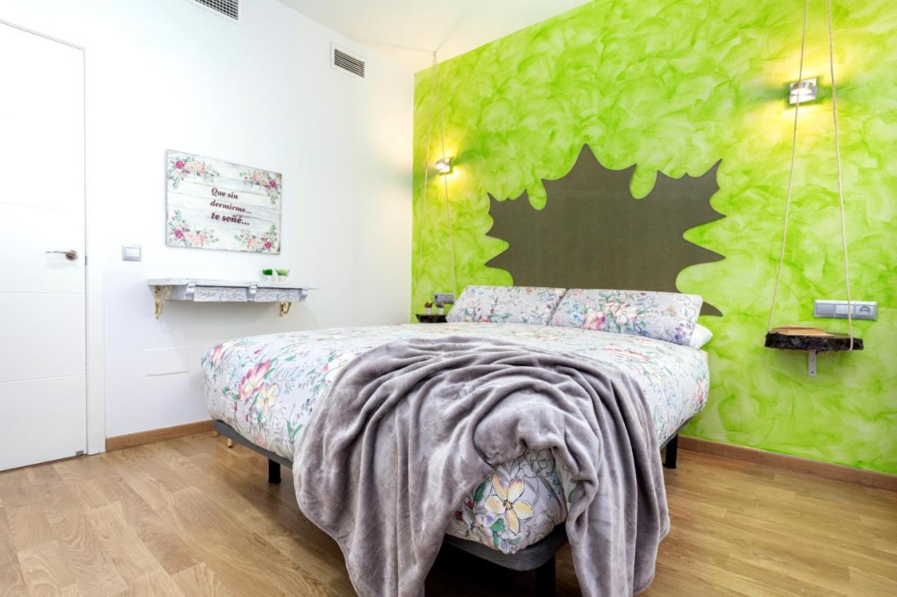 Apartamentos Momas La Casa De Mama Малага Екстер'єр фото