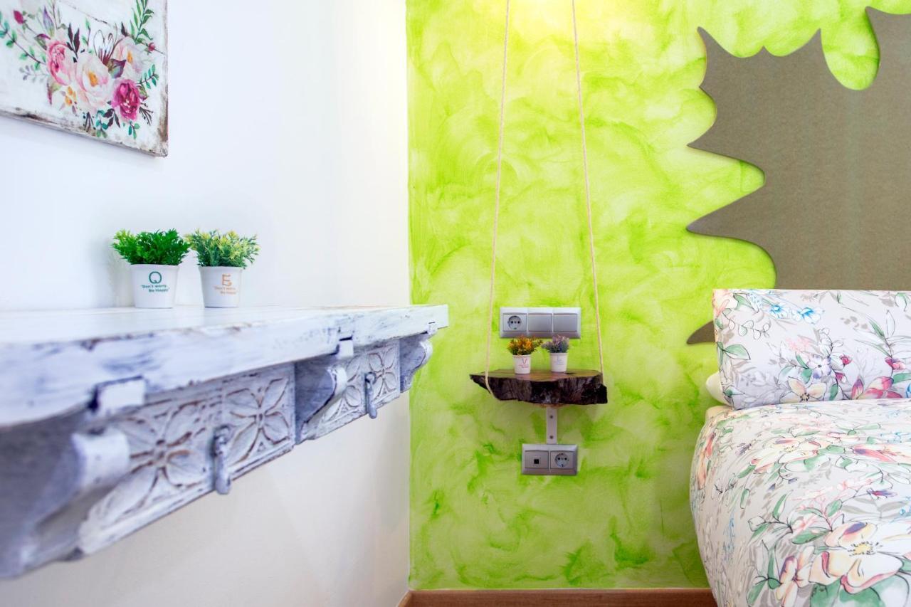 Apartamentos Momas La Casa De Mama Малага Екстер'єр фото