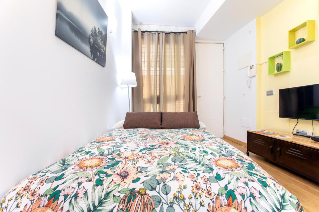 Apartamentos Momas La Casa De Mama Малага Екстер'єр фото